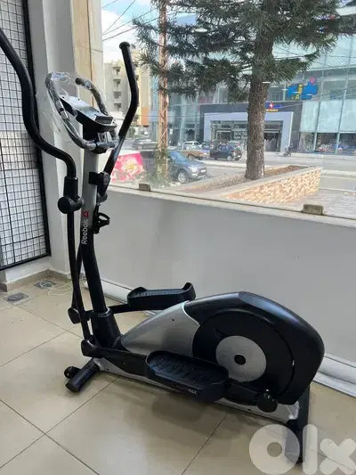 Reebok elliptical مكنة رياضة ريبوك