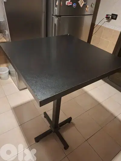 square Table