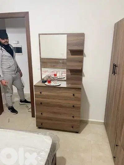 شفنيرة مع مراية جديدة من المعمل بافضل الاسعار