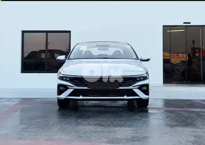 Hyundai Elantra 2026 Full Options sunroof