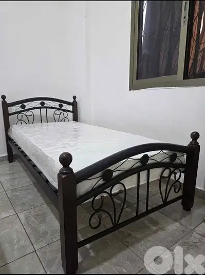 تخت مفرد عرض 100 ماليزي تقيل فرفجيه خشب سميك وحديد سميك