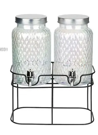 ERNESTO 2 GLASS WATER DISPENSER WITH A MODERN STAND. _4$ delivery.