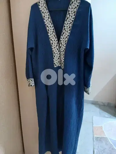 عبايات  ملونة