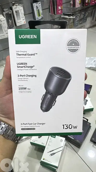 Ugreen 130w 3-port fast car charger (2xusb-c,1xusb-a) 35025