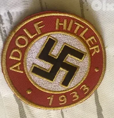 نسخة طبق الأصل عن بأدج نازي Adolfo Hitler مصنوع من القماش