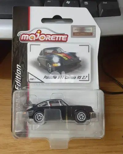 Porsche Majorette diecast car model 1;64