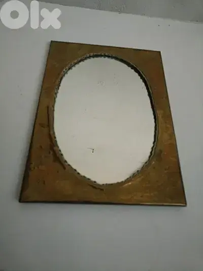 Vintage frame mirror + changer - Not Negotiable