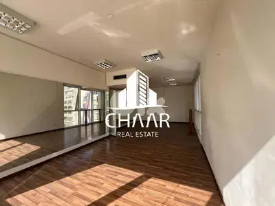 Office for Rent in Hamra - مكتب للايجار في الحمرا - #R1738