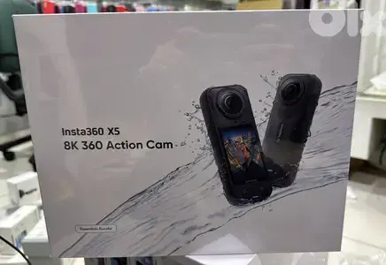 Insta360 x5 8k 360 Action Camera Essentials Bundle 550$