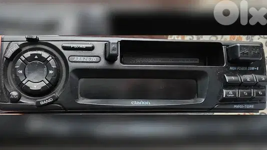 Clarion radio cassette, very clean.