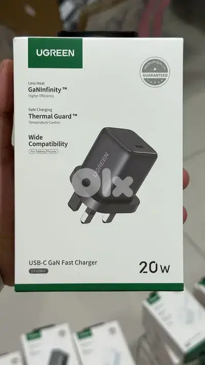 Ugreen 20w usb-c Gan Fast charger 3pin black X512