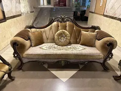 طقم كنبايات مصري حفر خشب زان اربع قطع وطاولة