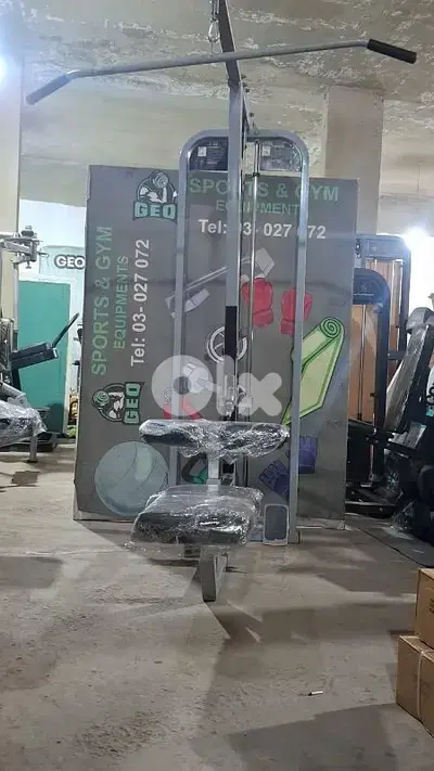 Lat Pull Down Machine Geo Gym Equipment معدات رياضية متنوعة