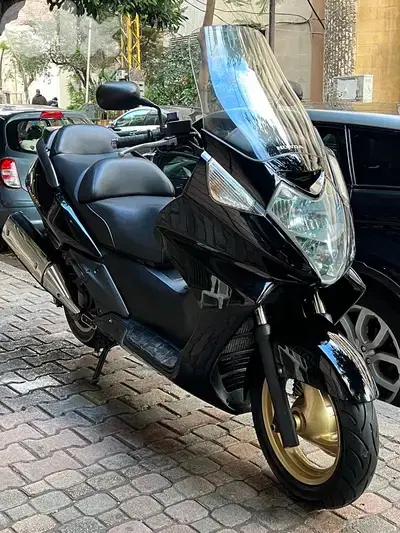 Honda silverwing crystal 600 AbS