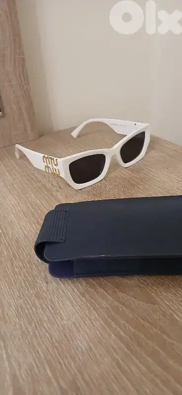 sunglass