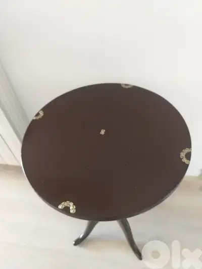 Side Table very good condition