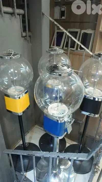 Gumball machine