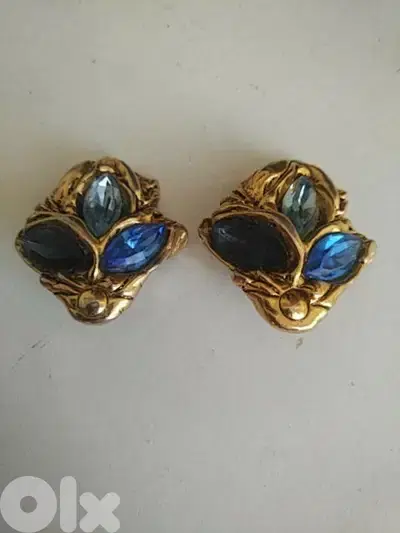 Vintage Kalinger Paris blue rhinestones earrings - Not Negotiable