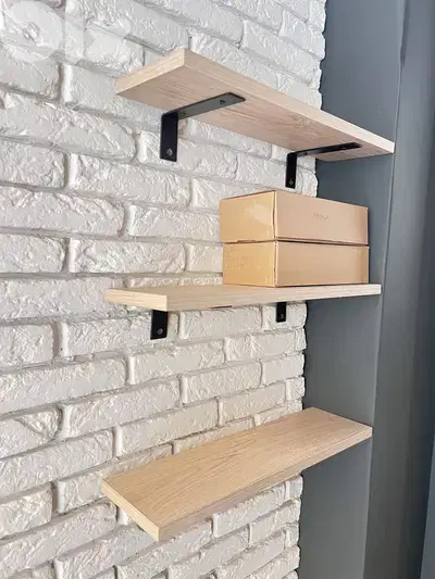set of 3 melanine shelves- رف خشب عدد ٣