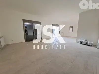 L20062 - Spacious Apartment with Terrace For Sale in New Shayle