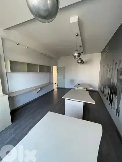 Jdaide, Metn / Office for Rent 850$ - الجديدة/ مكتب للإيجار