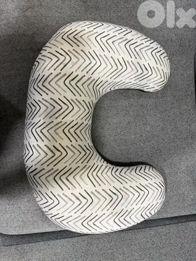 Breastfeeding pillow