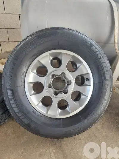 دواليب وجنوطة مشكلة لقطة