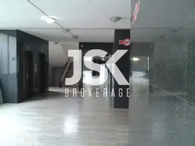 L20167 - A 120 SQM Office For Sale in Dekwaneh