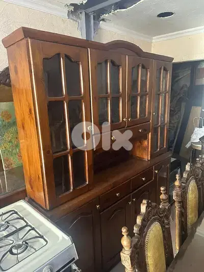 فاترينة مطبخ سويدي حجم كبير خشب كلا كتير مرتبة