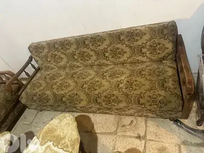 طقم صوفايات قديم بفتحوا صندوق وتخت