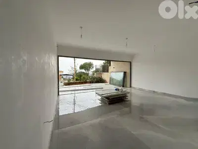 شقة فخمة للبيع في برمانا/العيون Apartment in Broummana/Al oyoun