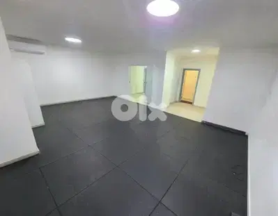 Great Condition Office For Rent In Baabda مكتب للاجار في بعبدا