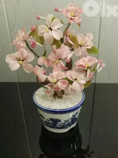 Vintage Chinese Ornamental Bonsai Tree Made of Jade and Agates