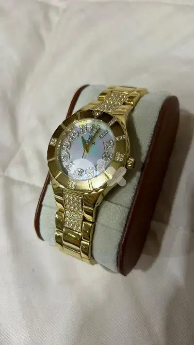 rovina gold watch