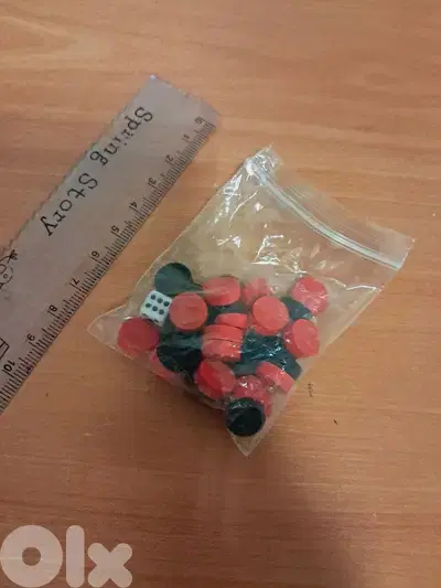 Wooden Dama mini pieces pack