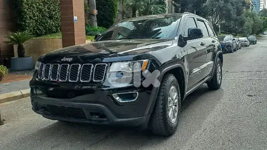 Jeep Cherokee laredo 2020