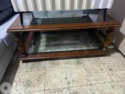 طاولة نص خشب زان شبه جديد