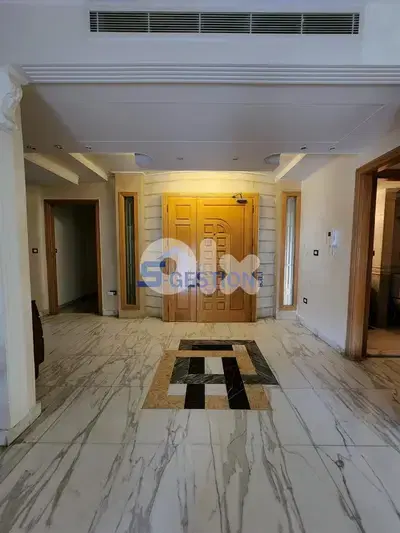 Furnished Apartment for Rent in Ramlet El Bayda | شقة مفروشة للإيجار