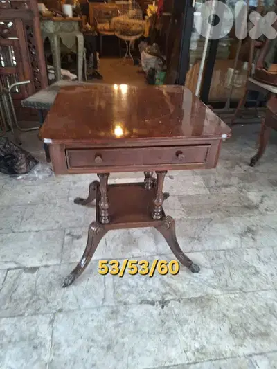 طاولة صالون ريجنسي انجليزي قديم مميزة جدا مع جارور طاولة صالون ريجنسي انجليزي قديم مميزة جدا مع جارور