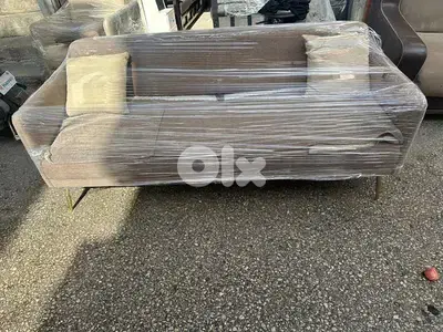 طقم كنبايات مودرن تركي ثلاث قطع شبه جديد ظهر بصير تخت