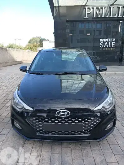 HYUNDAI I20 MODEL 2019 BLACK IN BLACK COMPANY SOURCE