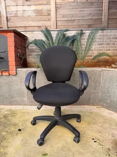 desk chair