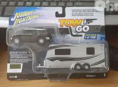 Johnny Lighting Tow & Go diecast car model 1;64