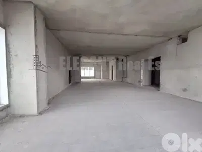 Luxurious | 24/7 Electricity | Prime Location !