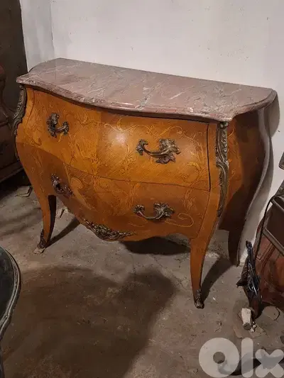 antique european bahu console