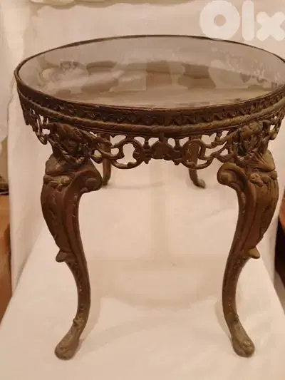طاولة برونز أنتيك