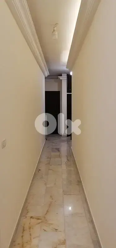 شقة للبيع في عرمون, غير مفروشه