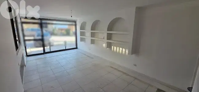 SHOP FOR RENT ON BOUMANA MAIN ROAD, (BRR-170)