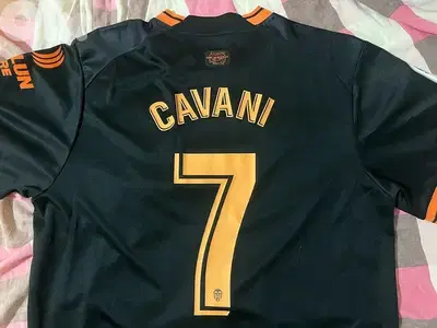 valencia puma away jersey 2022 cavani 7