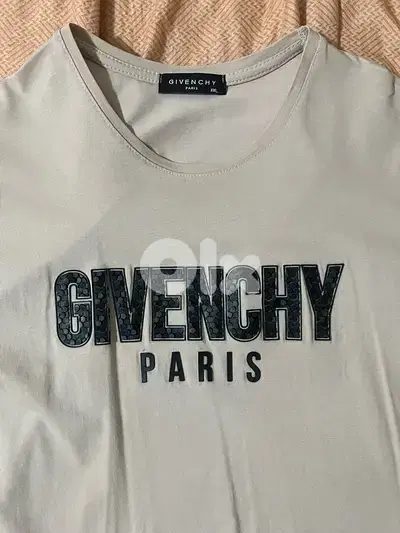 Givenchy paris shirt for 10 USD ONLY